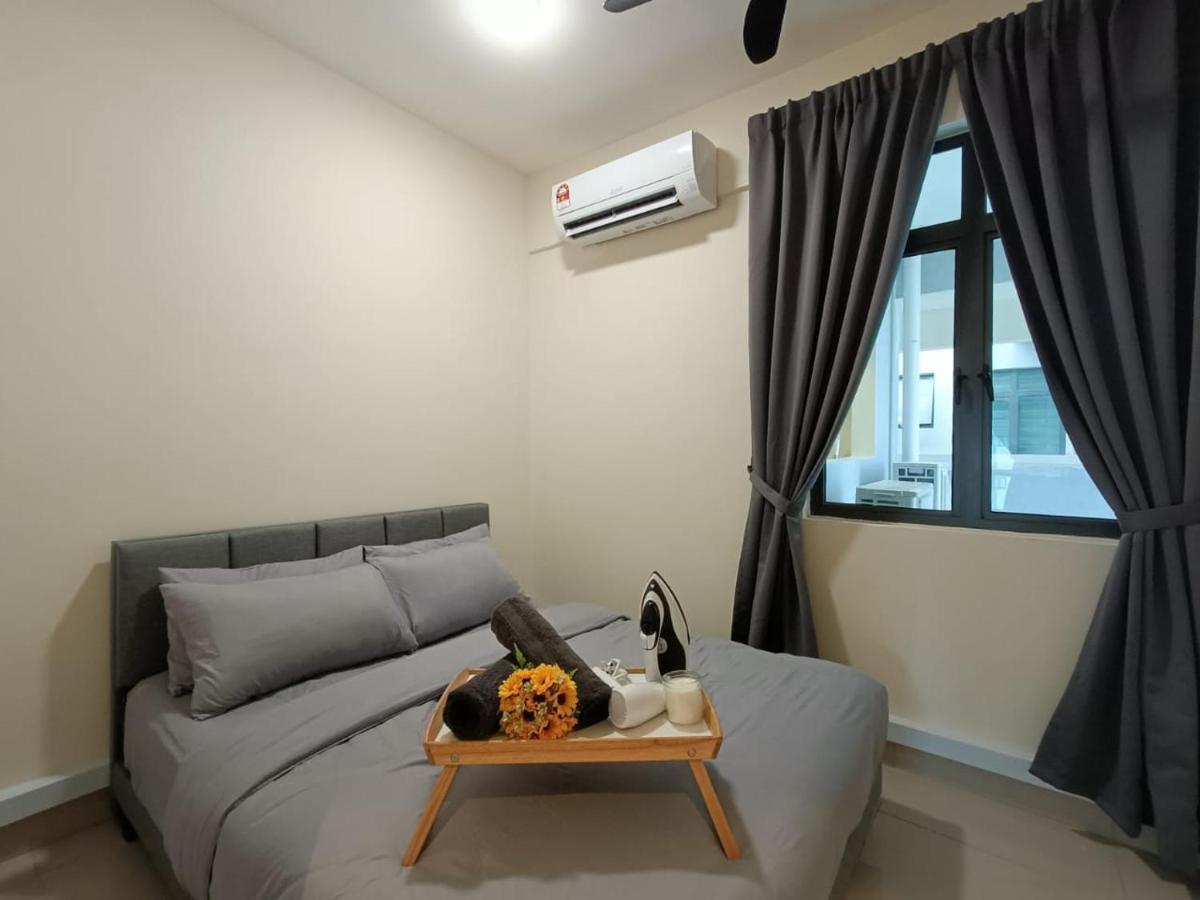 Апартаменты Arc Austin Hills Residensi By Antlerzone Джохор-Бару Экстерьер фото